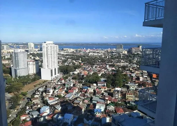 Tower 2 Solinea Ayala Hotel